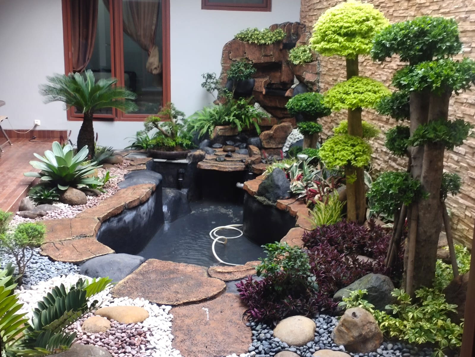 Tukang Taman Menteng